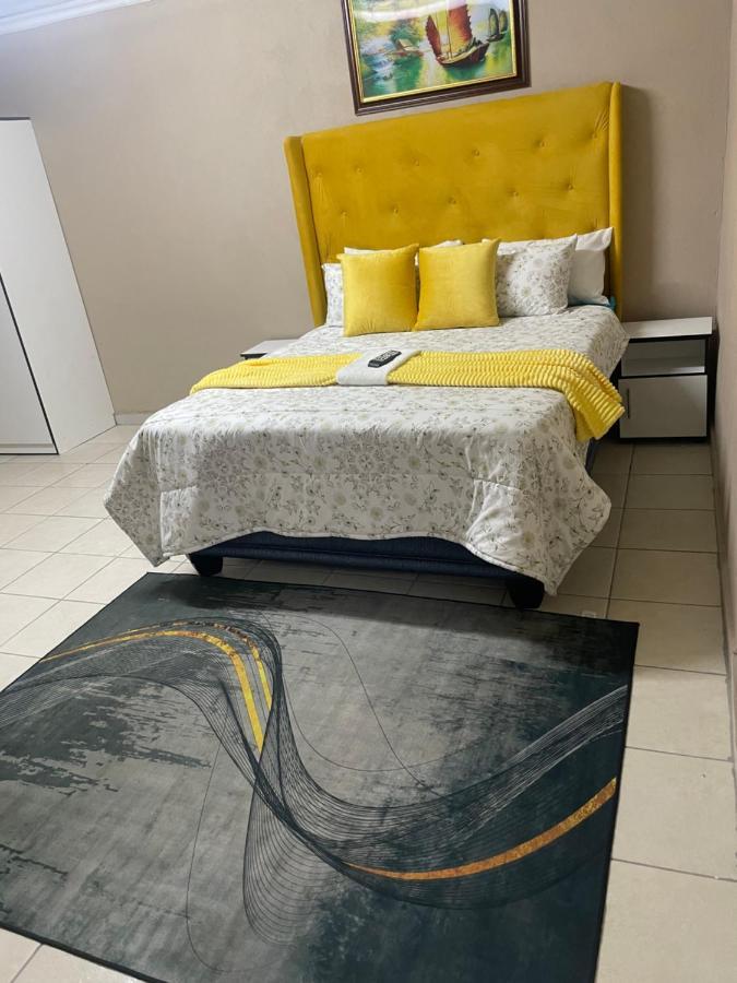Super Classic Guest House Pretoria Luaran gambar