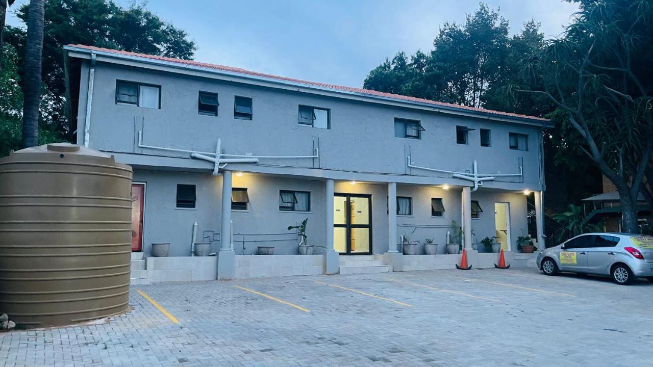 Super Classic Guest House Pretoria Luaran gambar